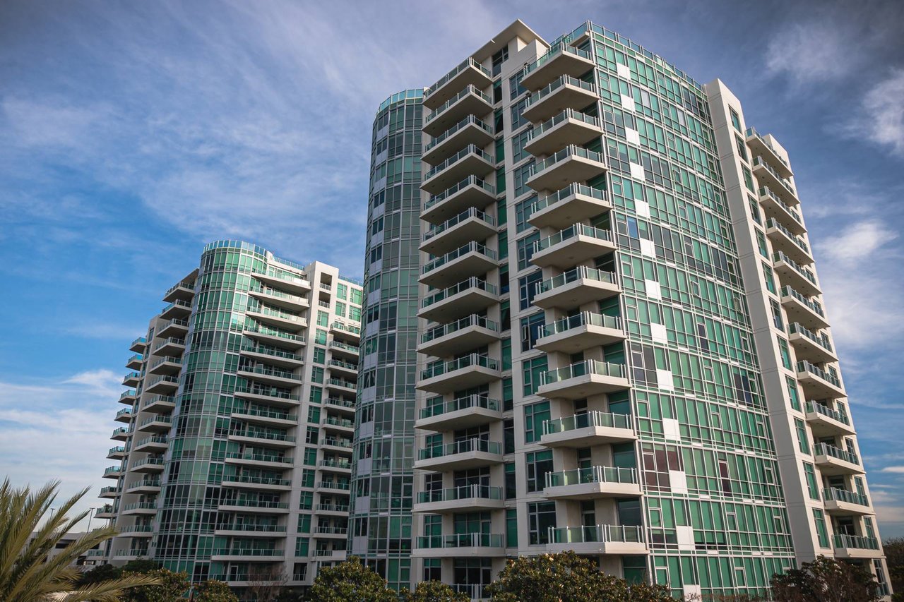 The Ultimate Guide to Buying a Luxury Condo in Irvine (2026 Edition)