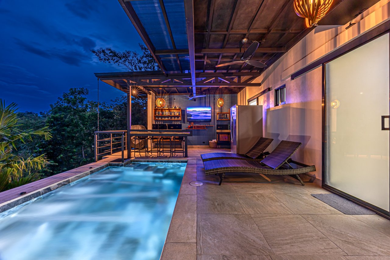 Casa Palma – Brand New Luxury 4BR/4.5BA Home with Stunning Sunset Views in Quepos