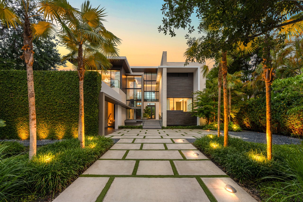 Architectural Waterfront Masterpiece in Cocoplum