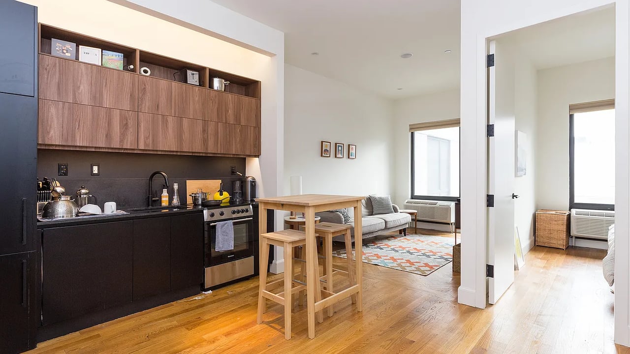 1 Duffield Street 203