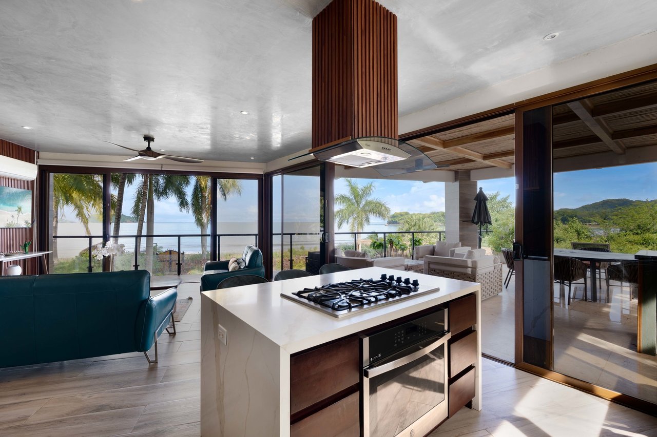 Beachfront Luxury Ocean View Home, Flamingo, Guanacaste