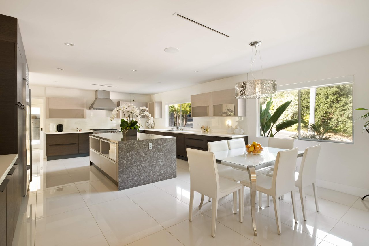 OFF MARKET : ENCINO, CA