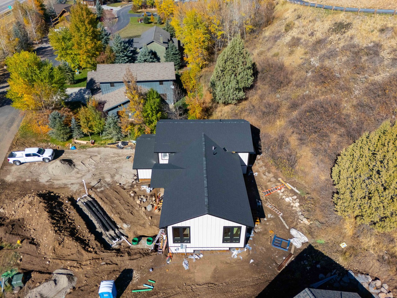 190 MEADOW RIDGE Drive
