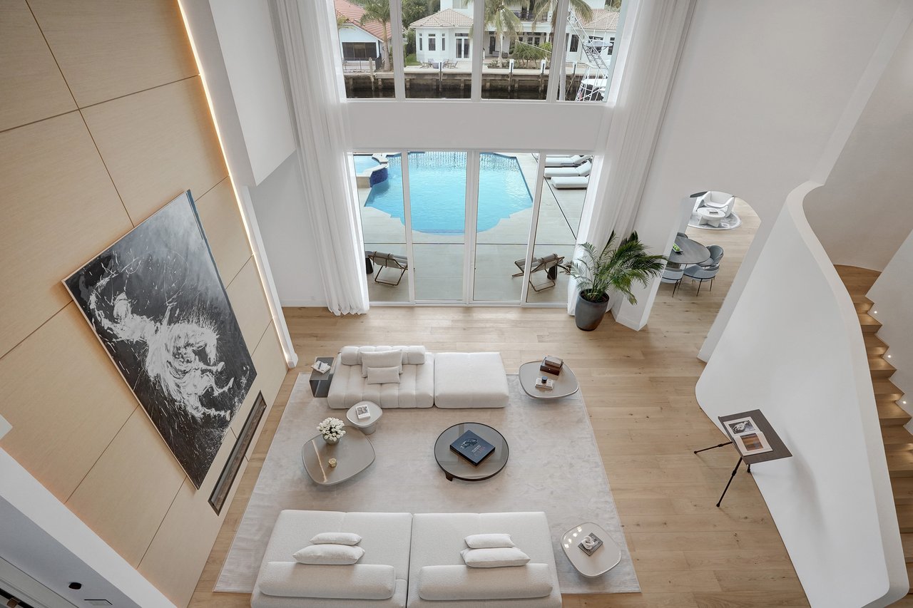 30  S Compass Dr