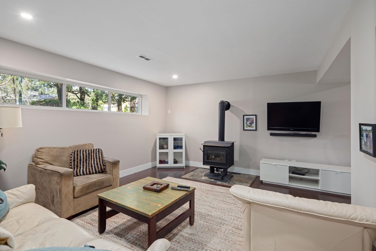 2544 Orkney Wy