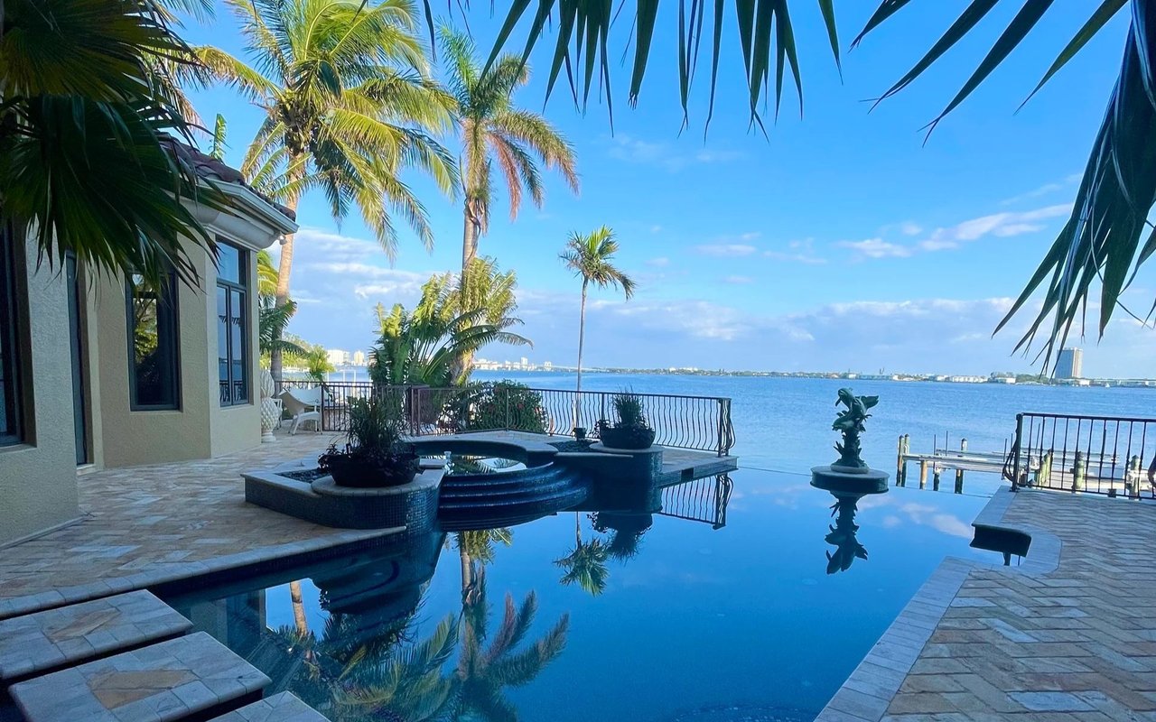 Lido Shores