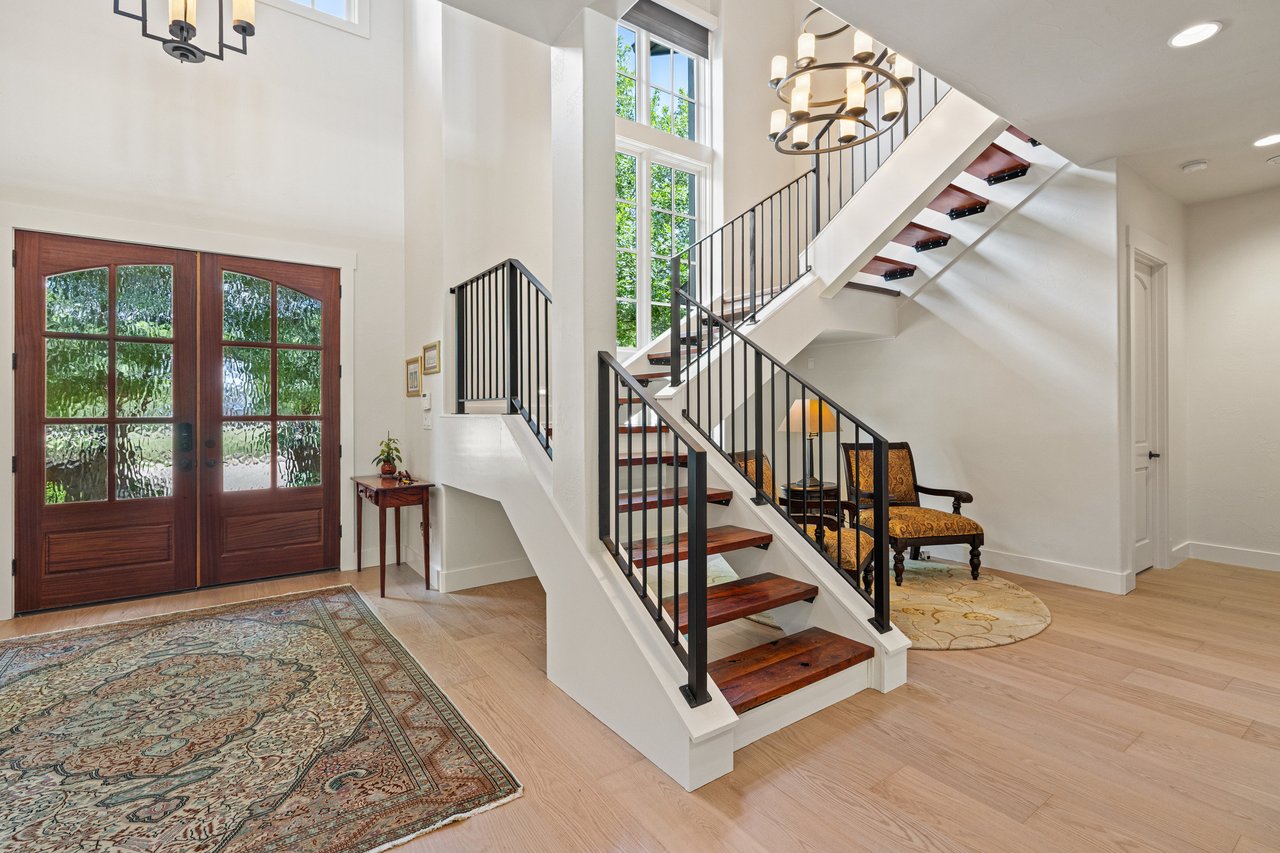 12821 Hacienda Ridge