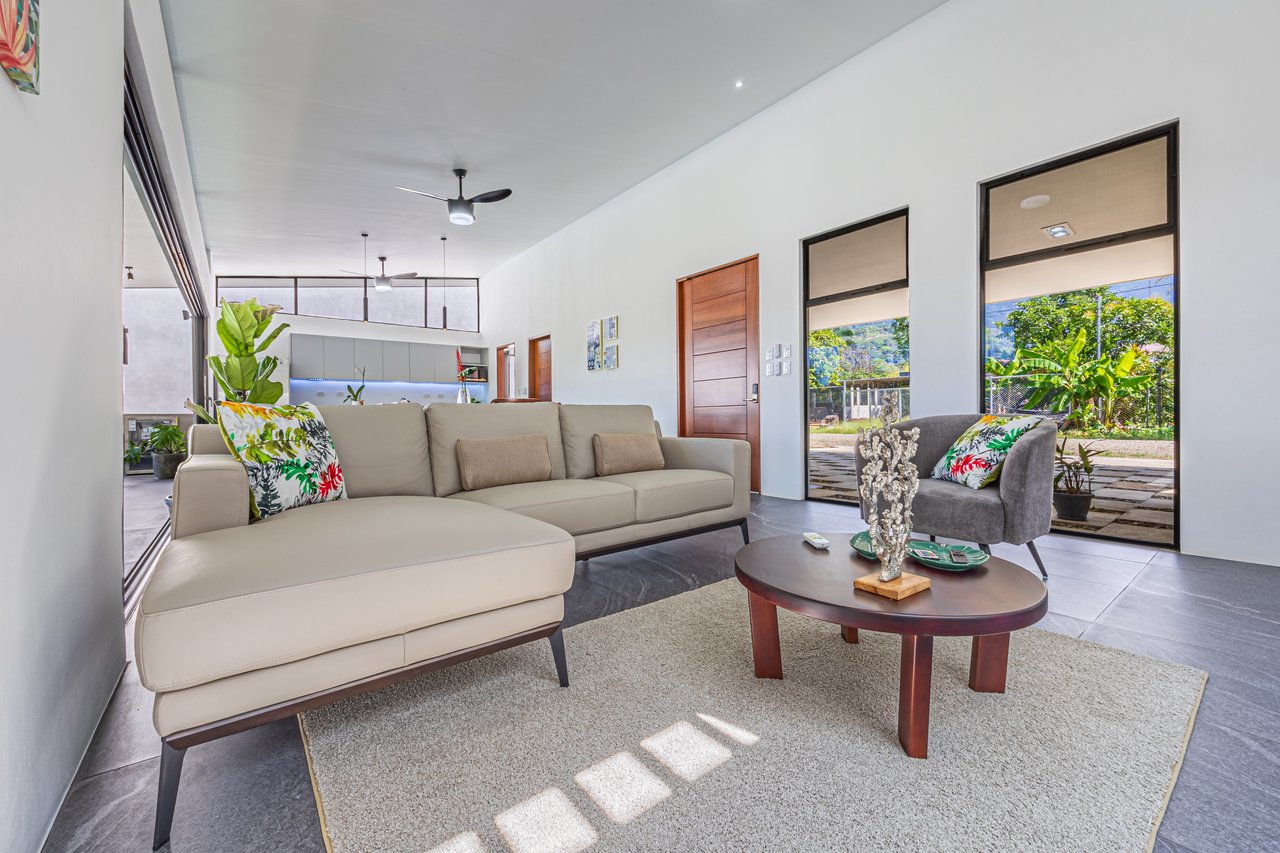 STYLISH 3 BED, 3 BATH BRAND NEW VILLA IN UVITA.