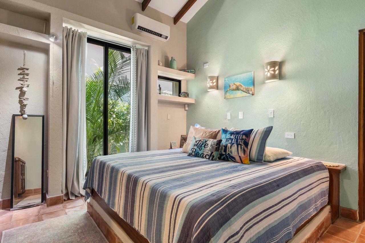 Casa El Coco | Modern Beach Retreat Steps from the Sand in Palm Beach Estates