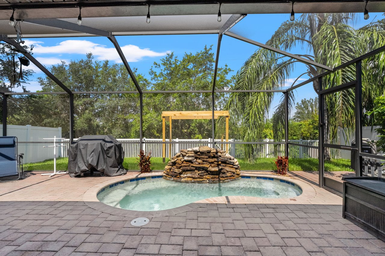 The Ultimate Wesley Chapel Retreat with Modern Upgrades