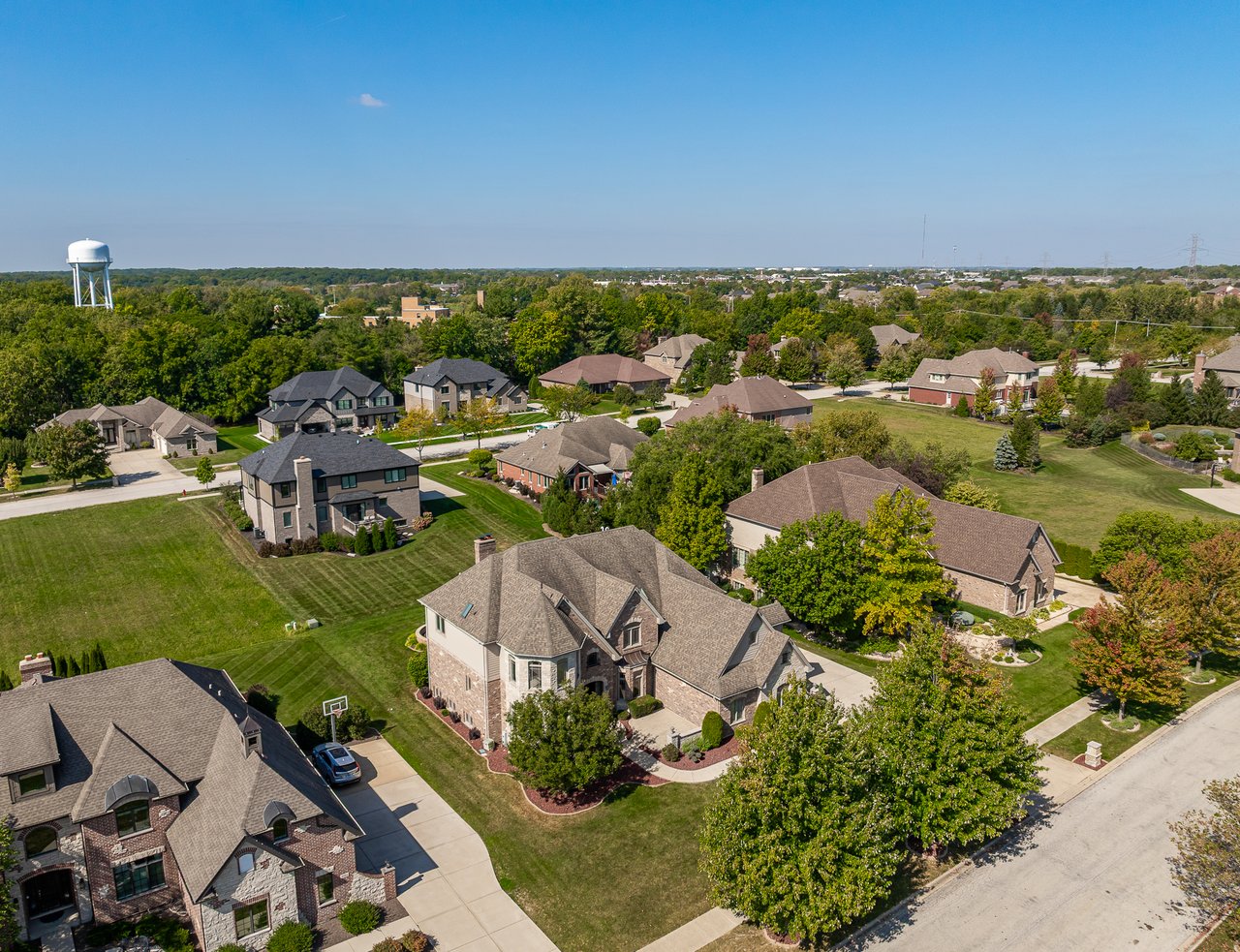 8964 Port Washington Dr, Frankfort