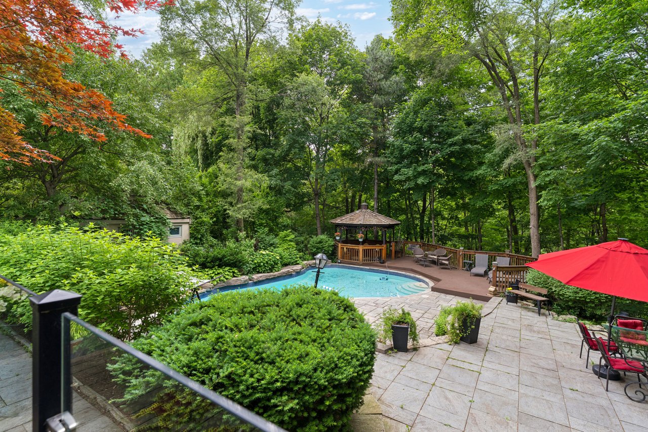 150 Sandringham Drive