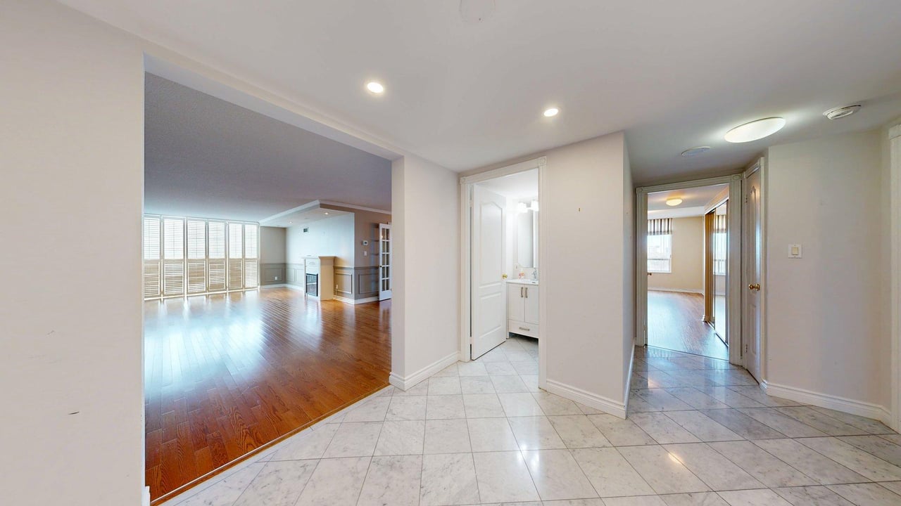 850 Steeles Avenue W Unit: 709