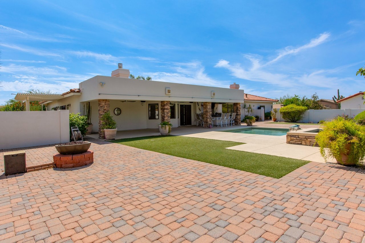 8618 E Santa Catalina Dr.