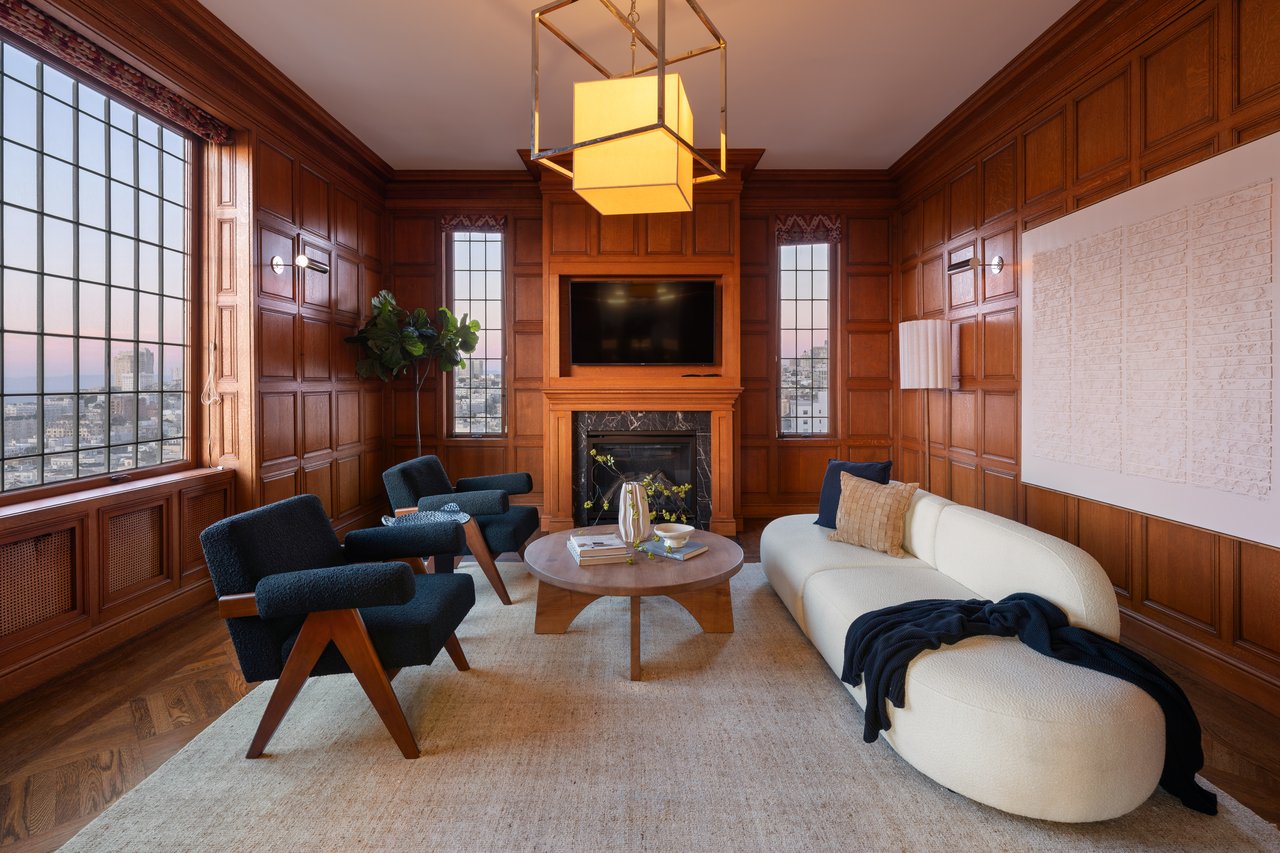 Majestic Pacific Heights View Apartment