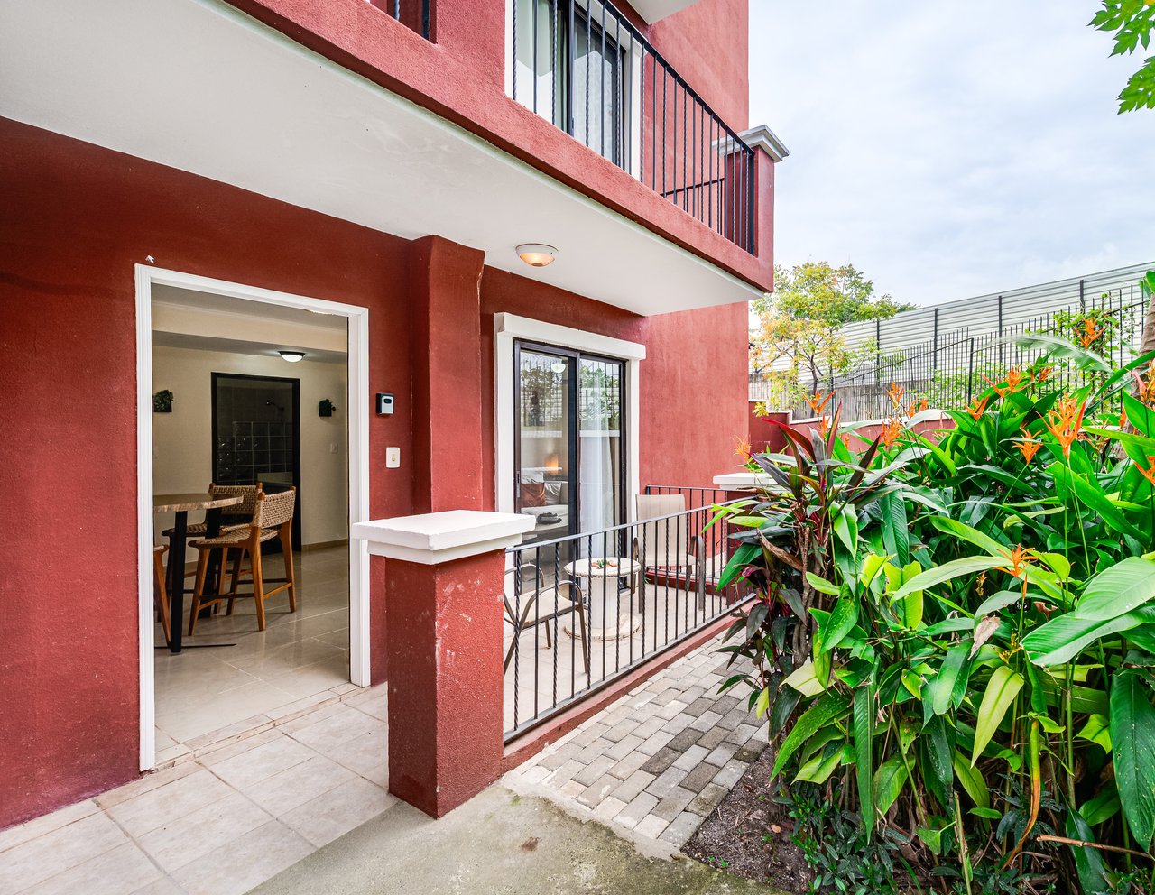 Balcones del Pacifico #7 | Ground-Floor Condo in Tamarindo – Walk to Beach & Pool Access