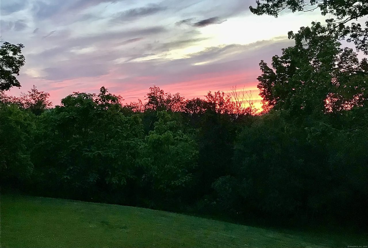 100 Mount Carmel Avenue