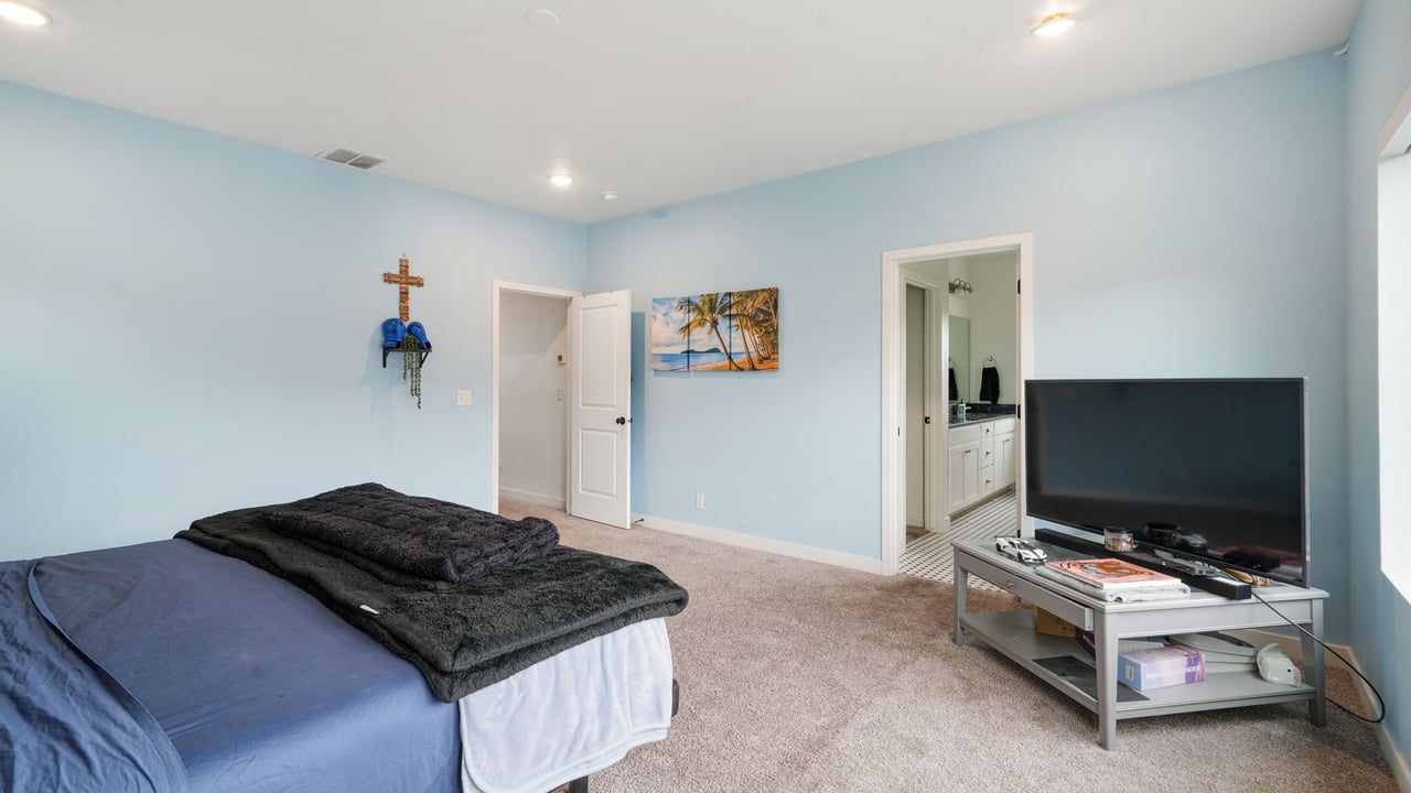 4696 W Camellia N