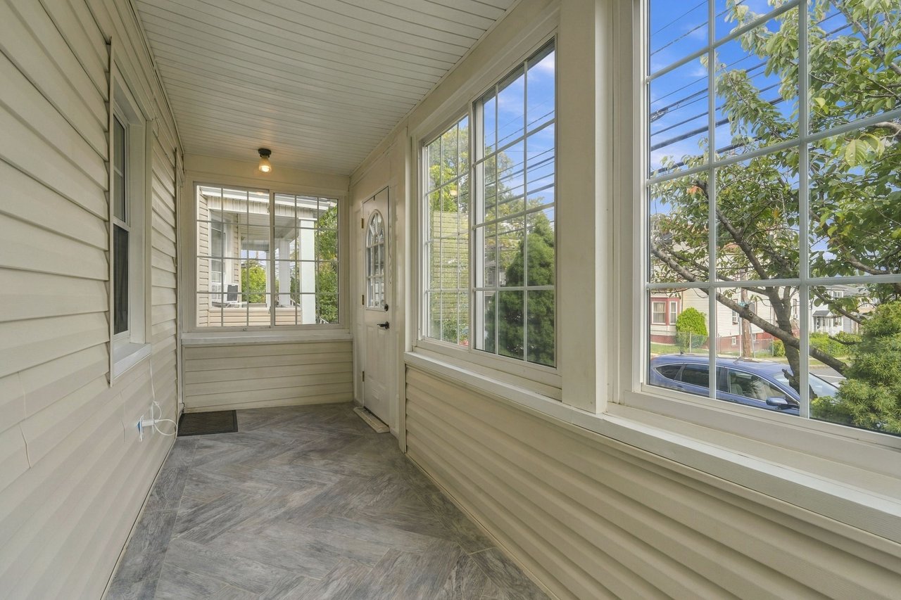 321 Boyden Avenue