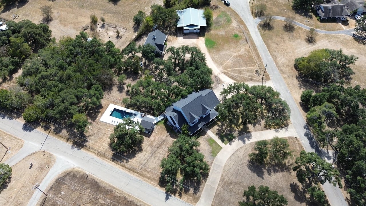 105 Roanoak Dr