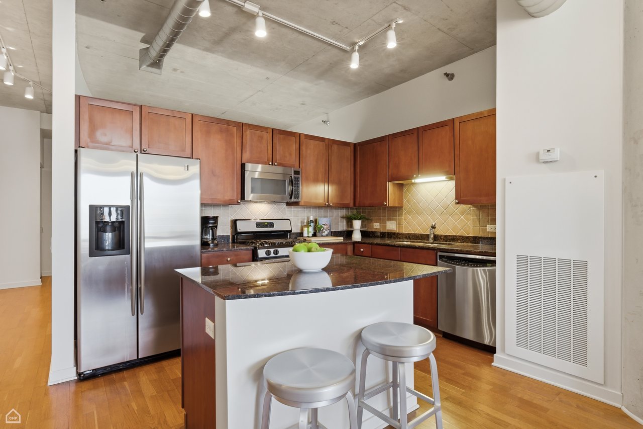 702 N Larabee Street unit 1206 