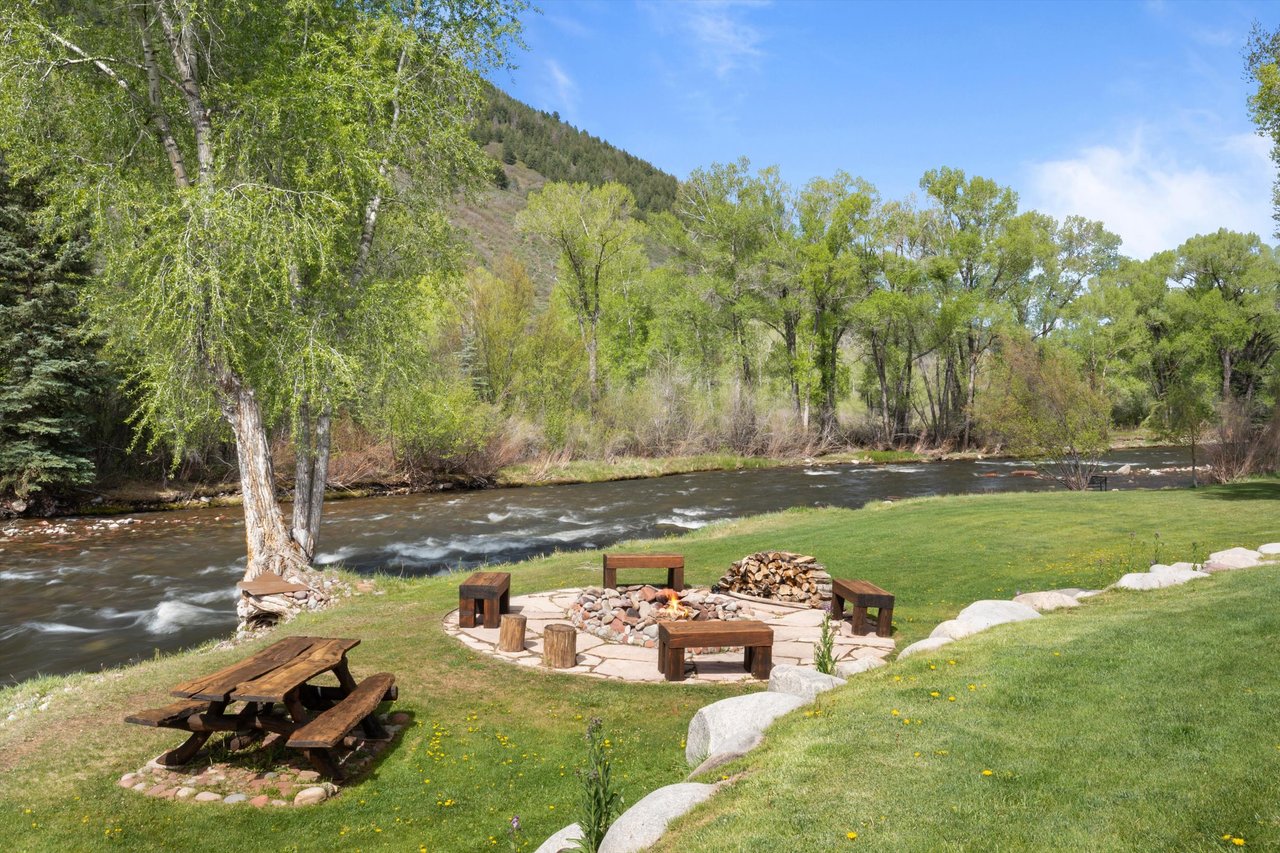 2134 Lower River