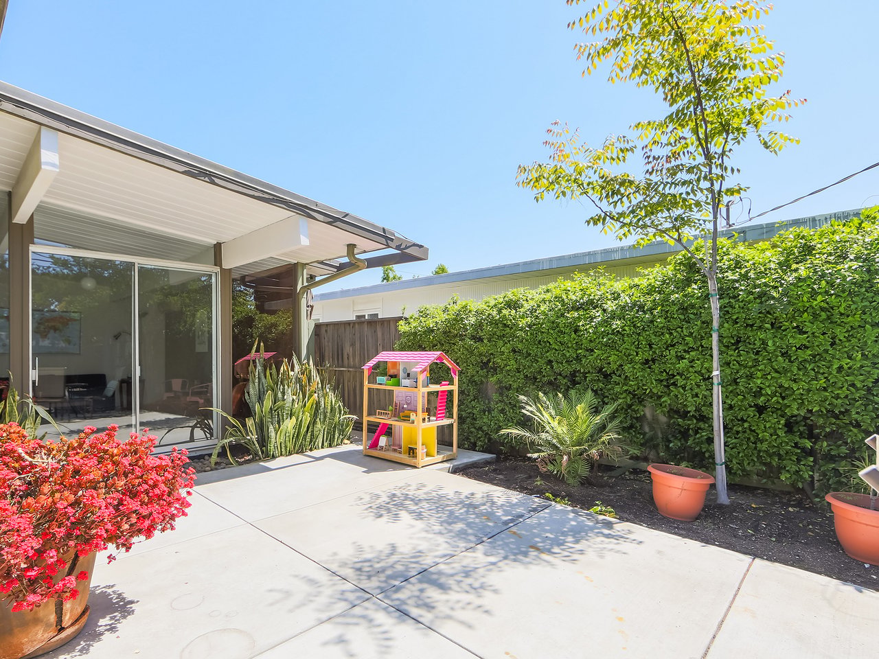 EICHLER Home For Lease In Orange....The ONLY One
