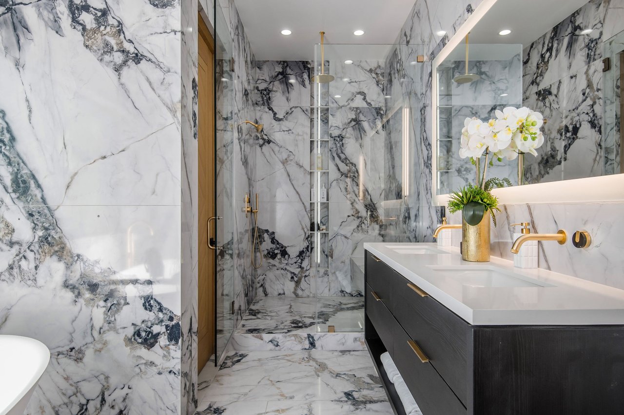 5132 Lindley Ave, Encino