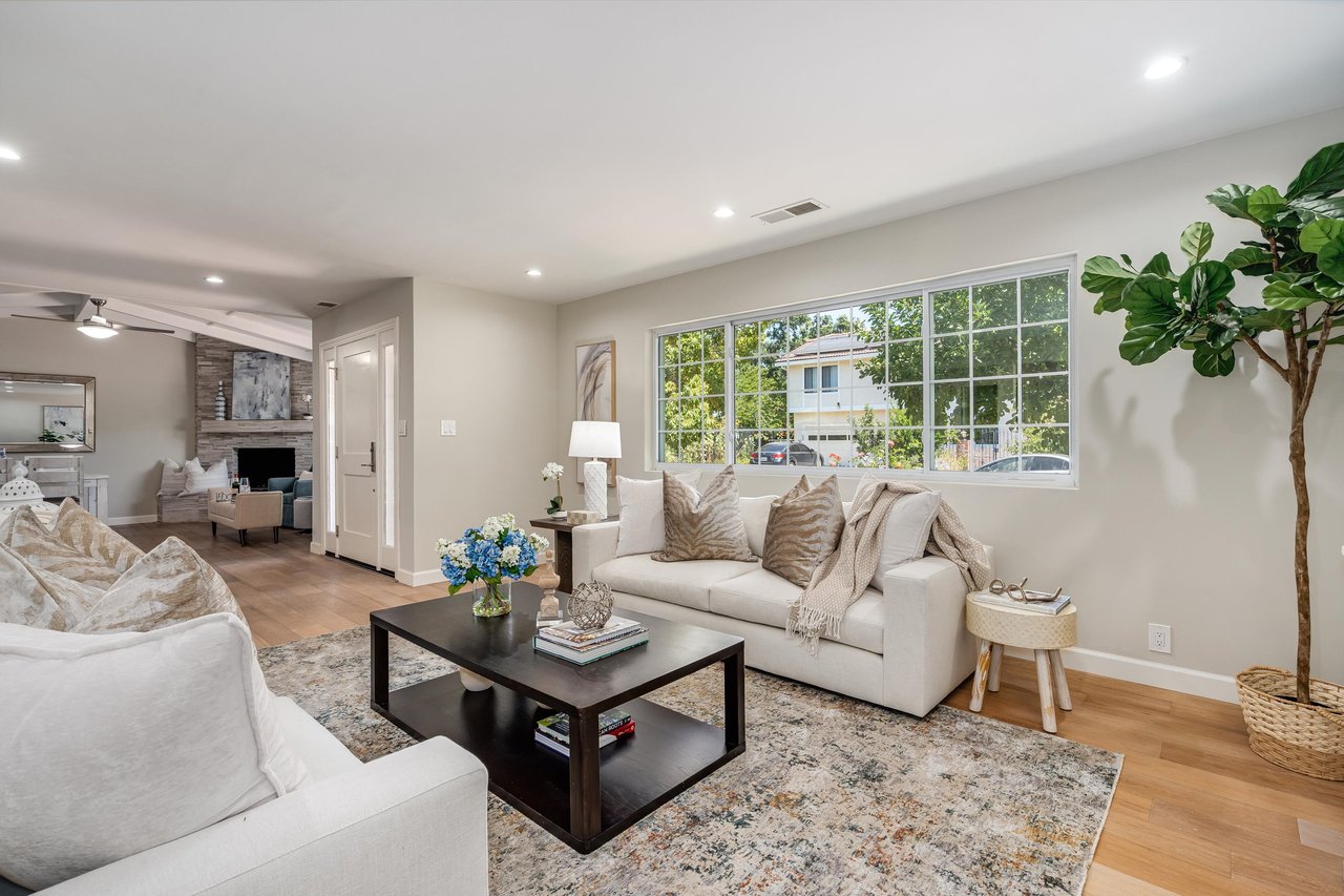 Impeccable Calistoga Home