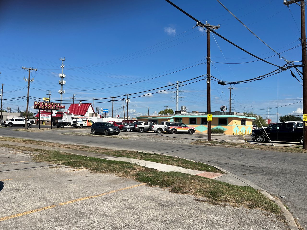 93 Shasta Ave -Owner-User/Investor (Rolando's Super Taco #2)