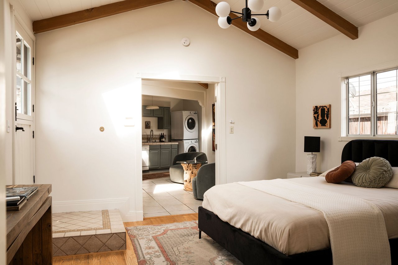 3895 Fredonia in Studio City
