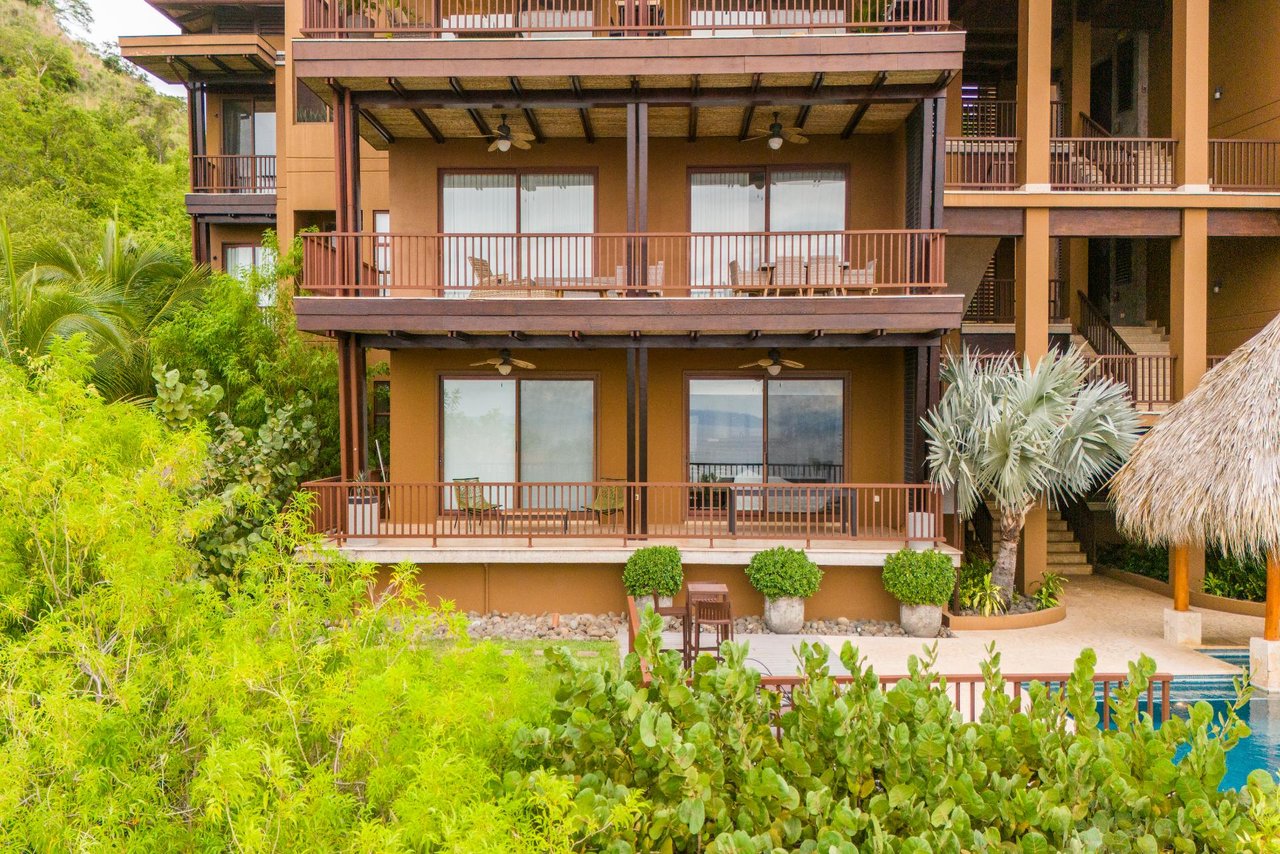 Azul Paraiso 8C, Luxury Ocean View Condo with Panoramic Papagayo Gulf Views
