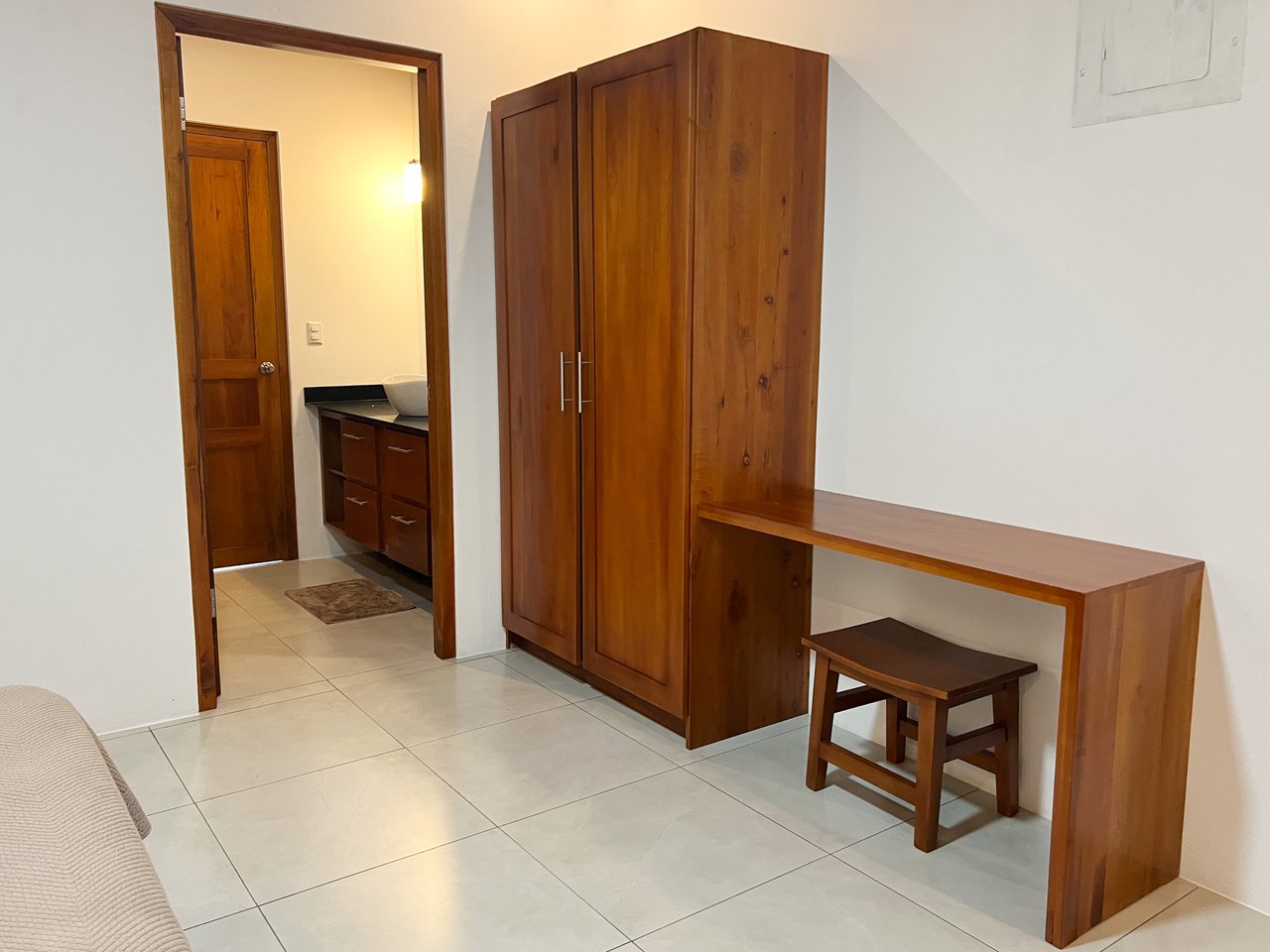 Clean, Modern Home Near Uvita Beach – Perfect Rental or Getaway