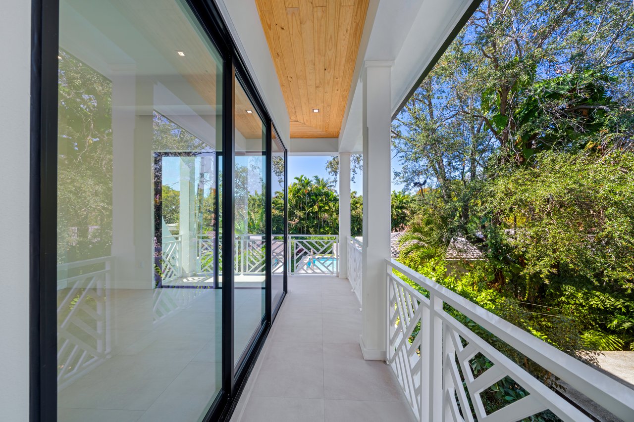 2710 S Le Jeune Road