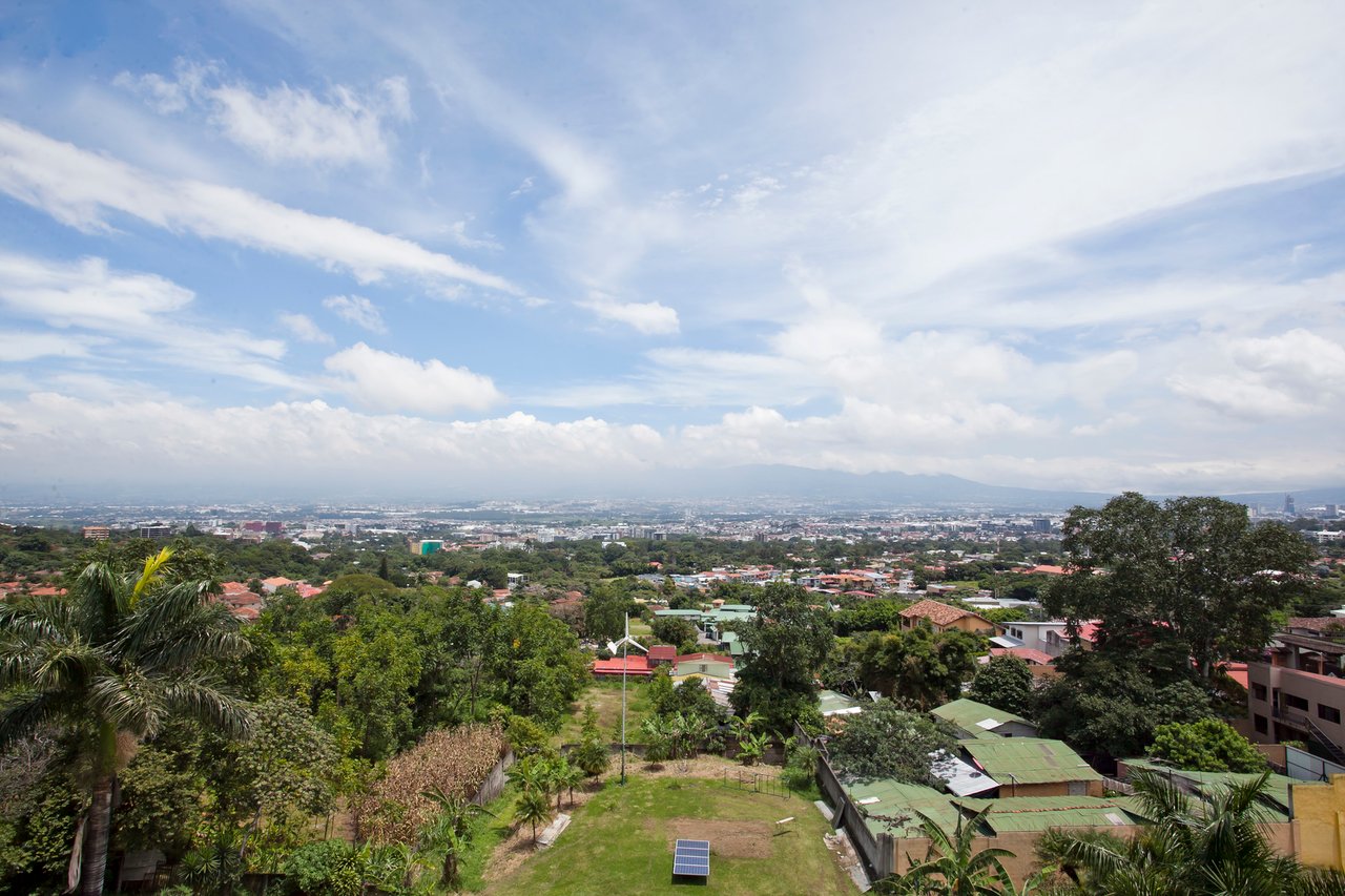 Panoramic Rooftop Penthouse, Escazu, San Jose