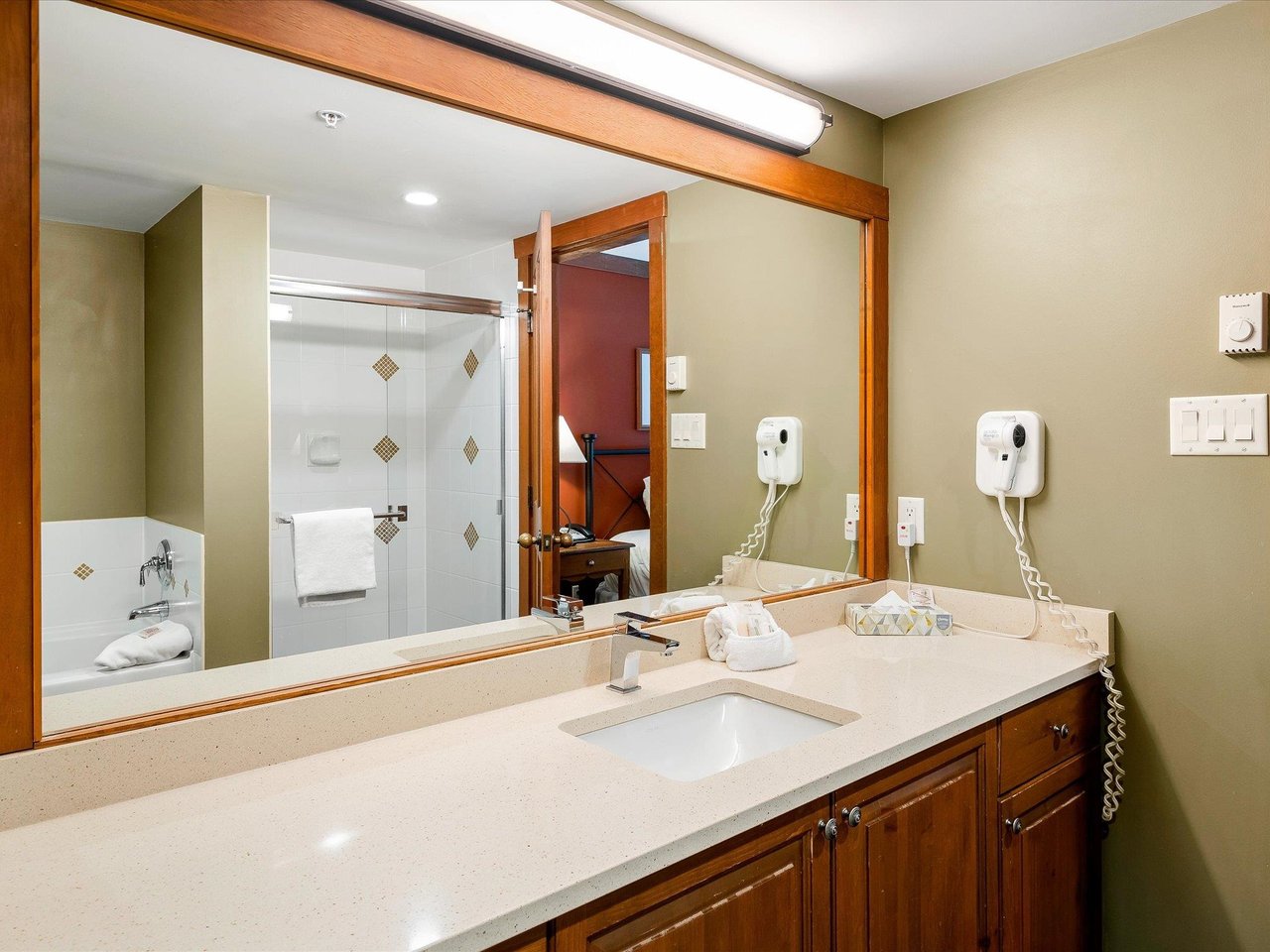 205 G3-4653 Blackcomb Wy