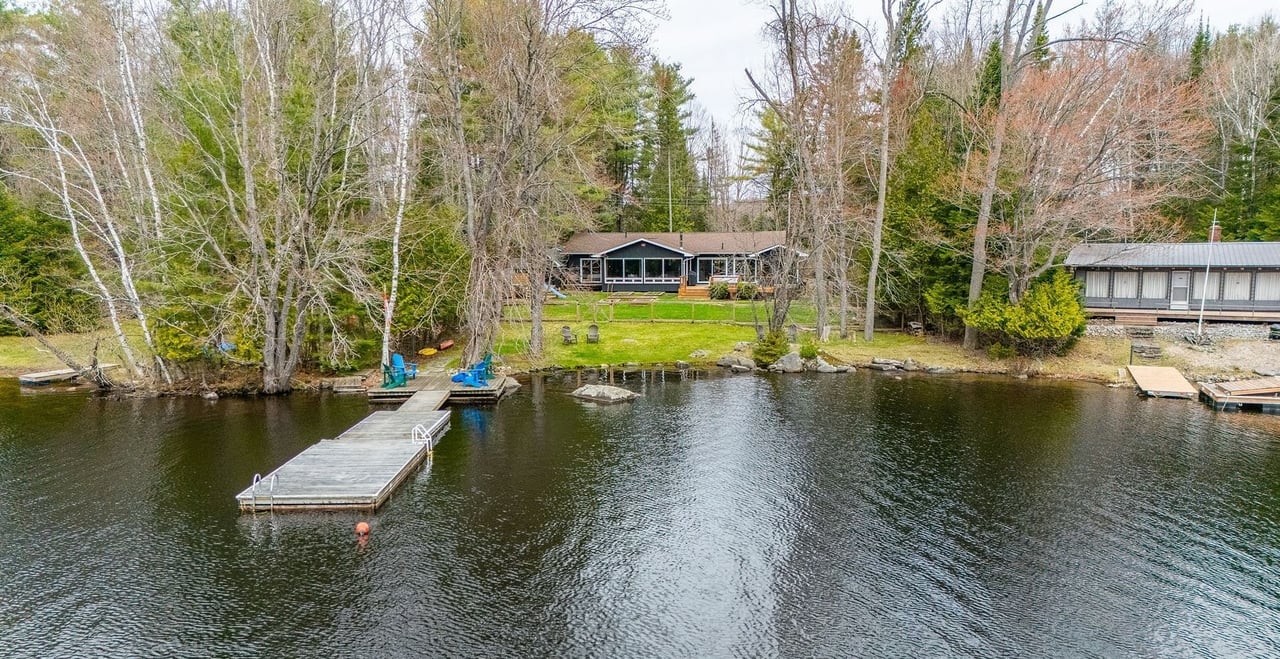 1186 Peninsula Drive