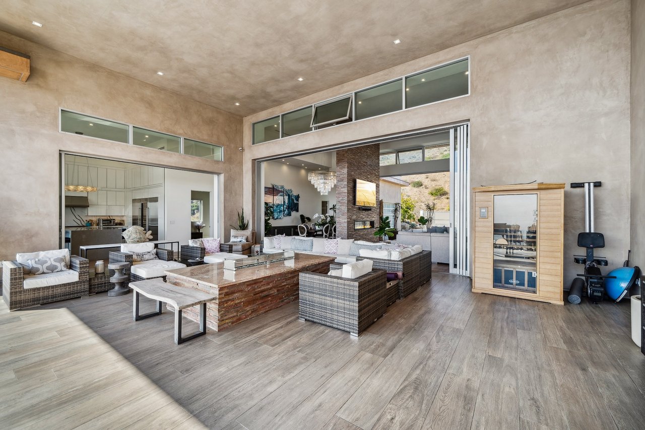 10715 Yerba Buena Rd