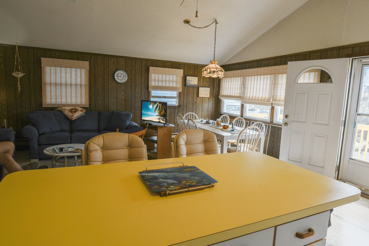 1010 S Beach Avenue, Beach Haven