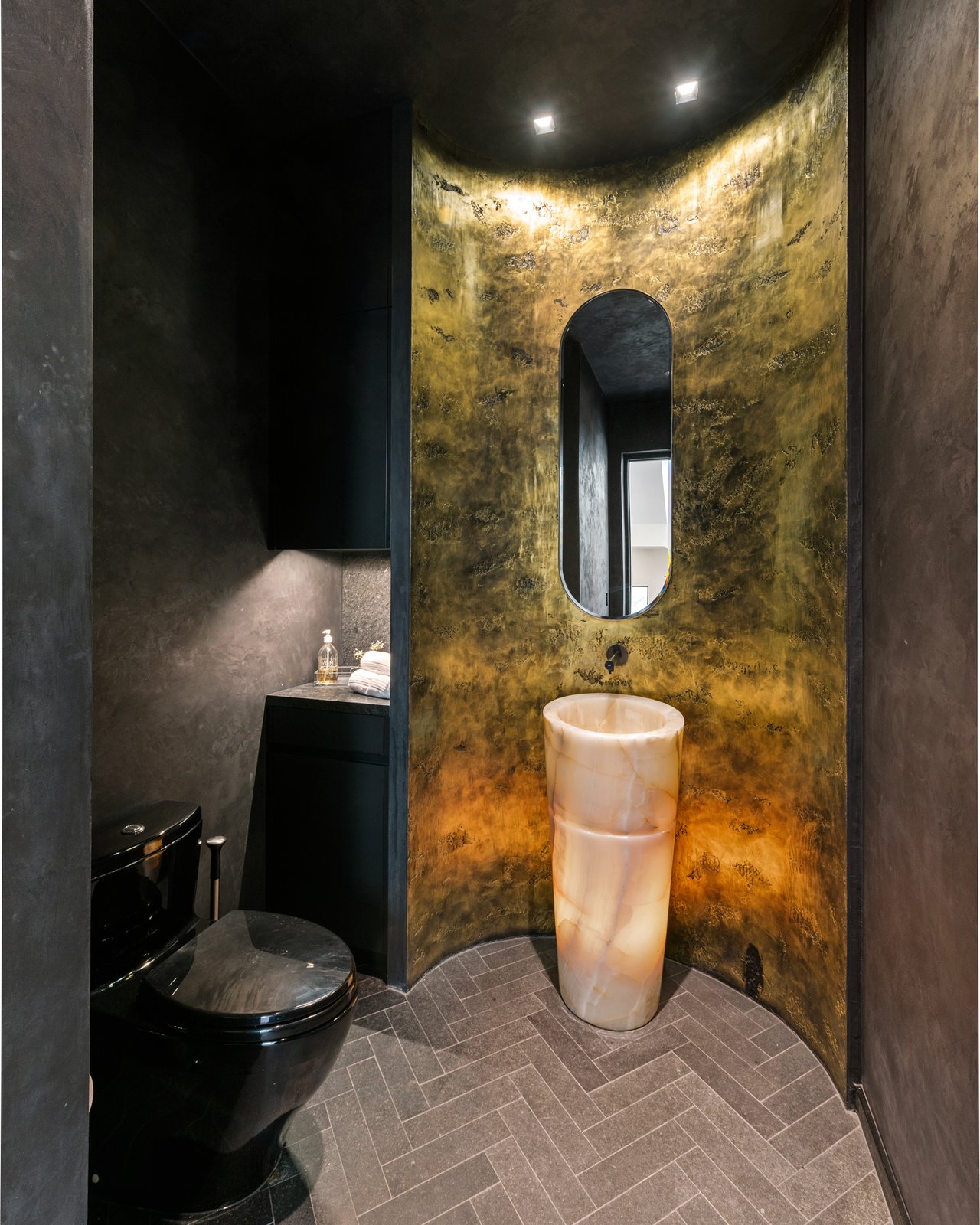 145 Channel Pointe Mall