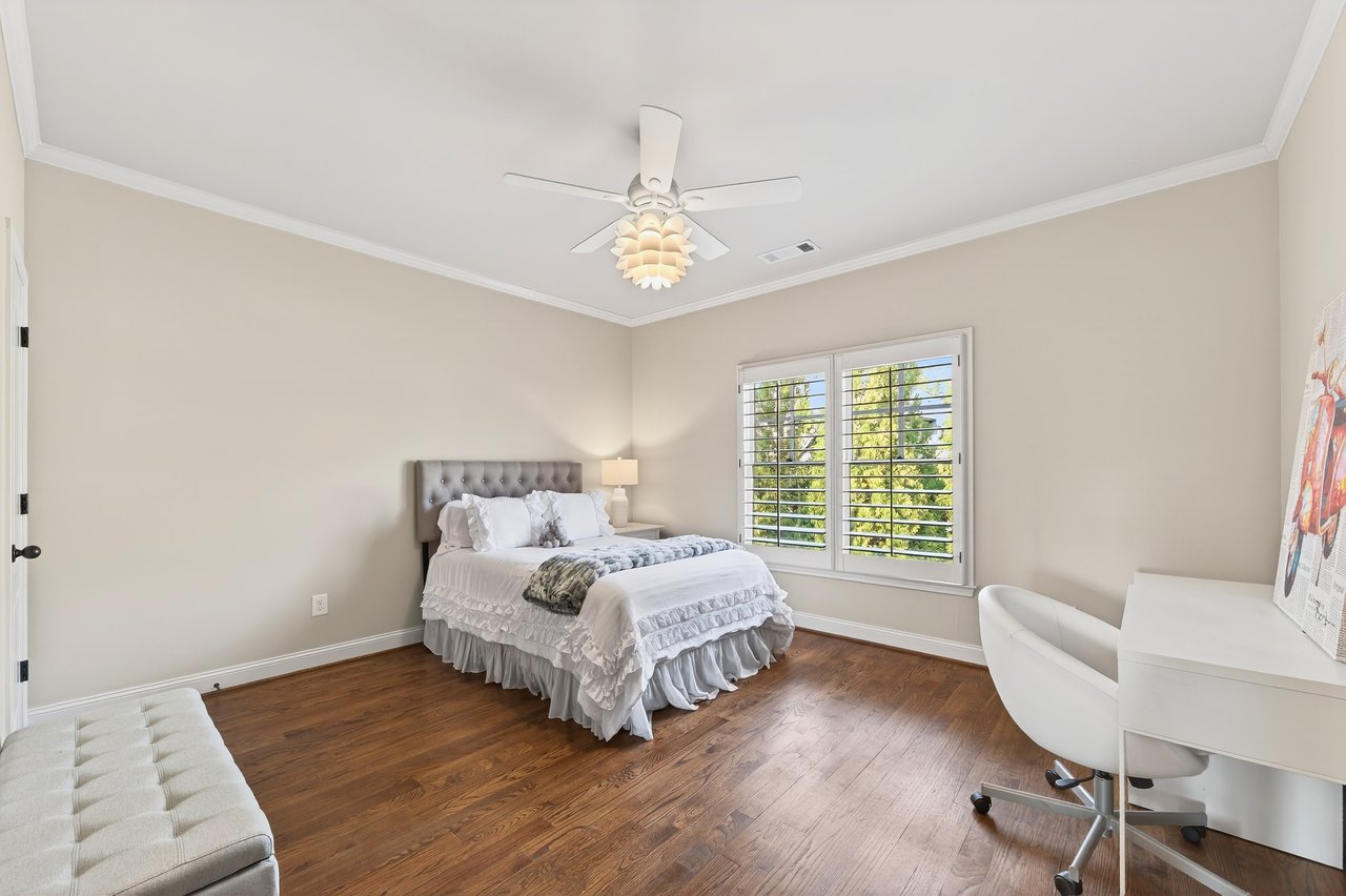 16750 Quayside Drive