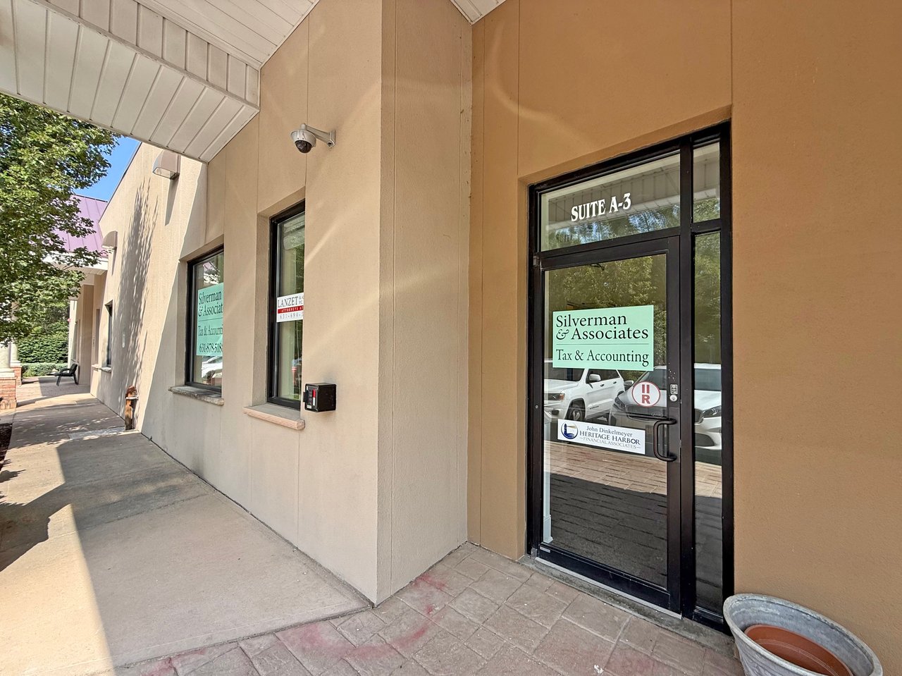 15 Frowein Road, Unit A