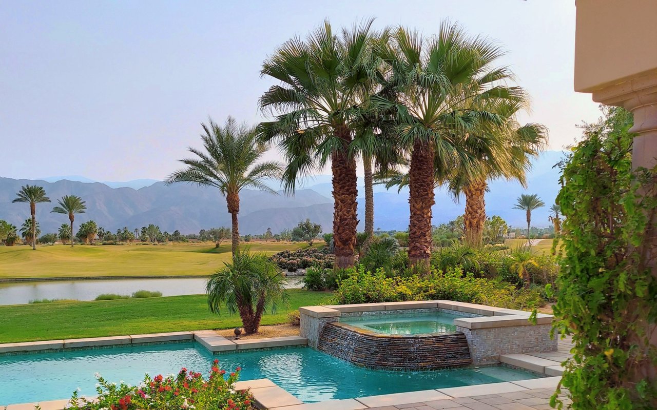 Red Rock Country Club