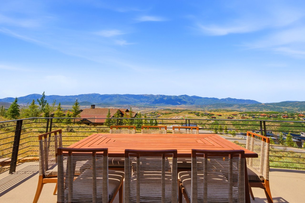 Top-of-Promontory Architectural Estate — Furnished & Turnkey - Front-Row Mountain Views