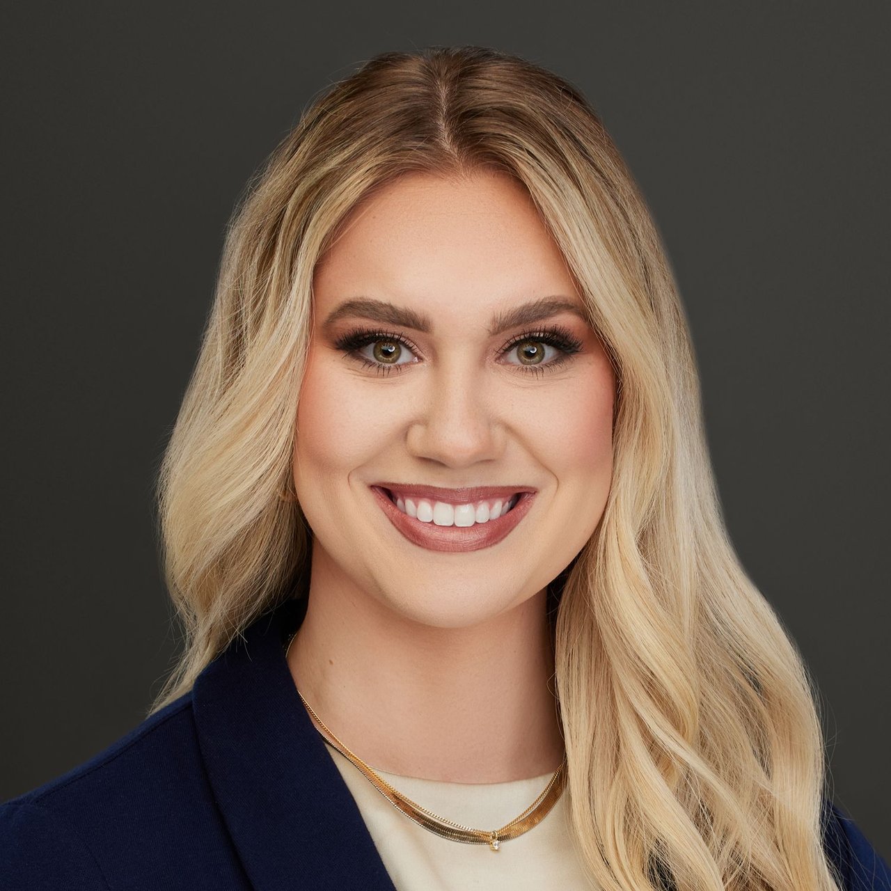 Sydney Rasnake Lebanon, VA Real Estate Agent Headshot