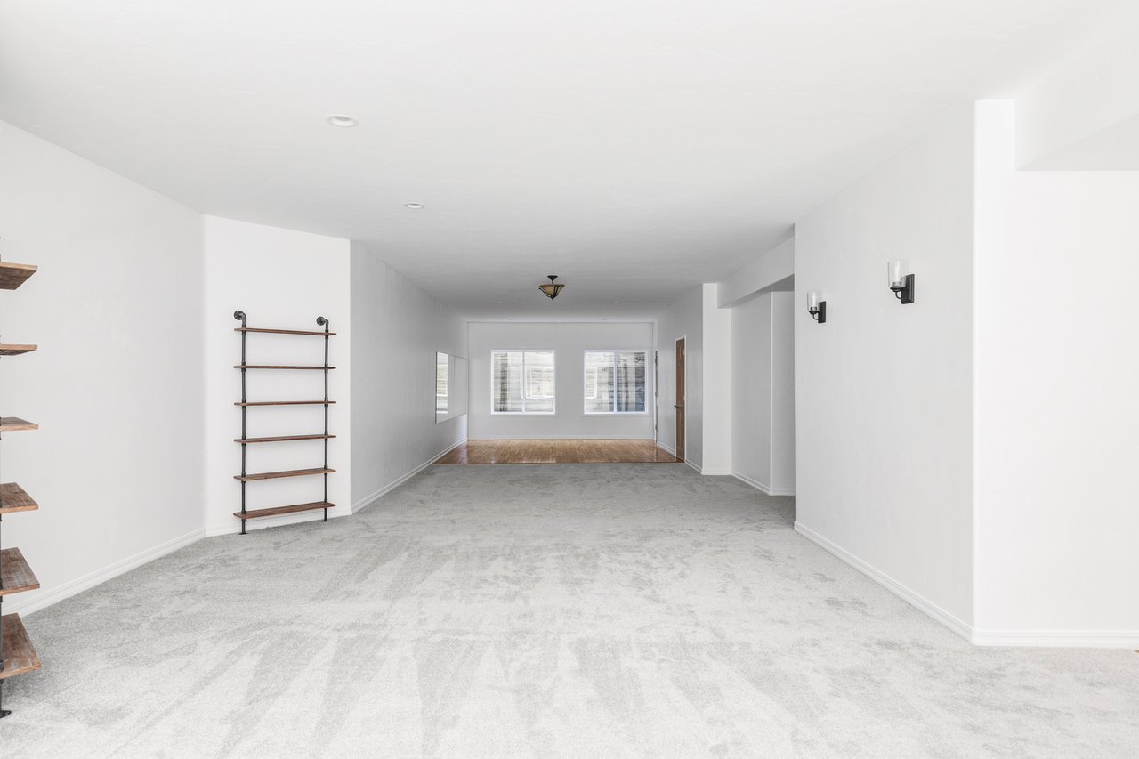 2073 Eisenhower Drive