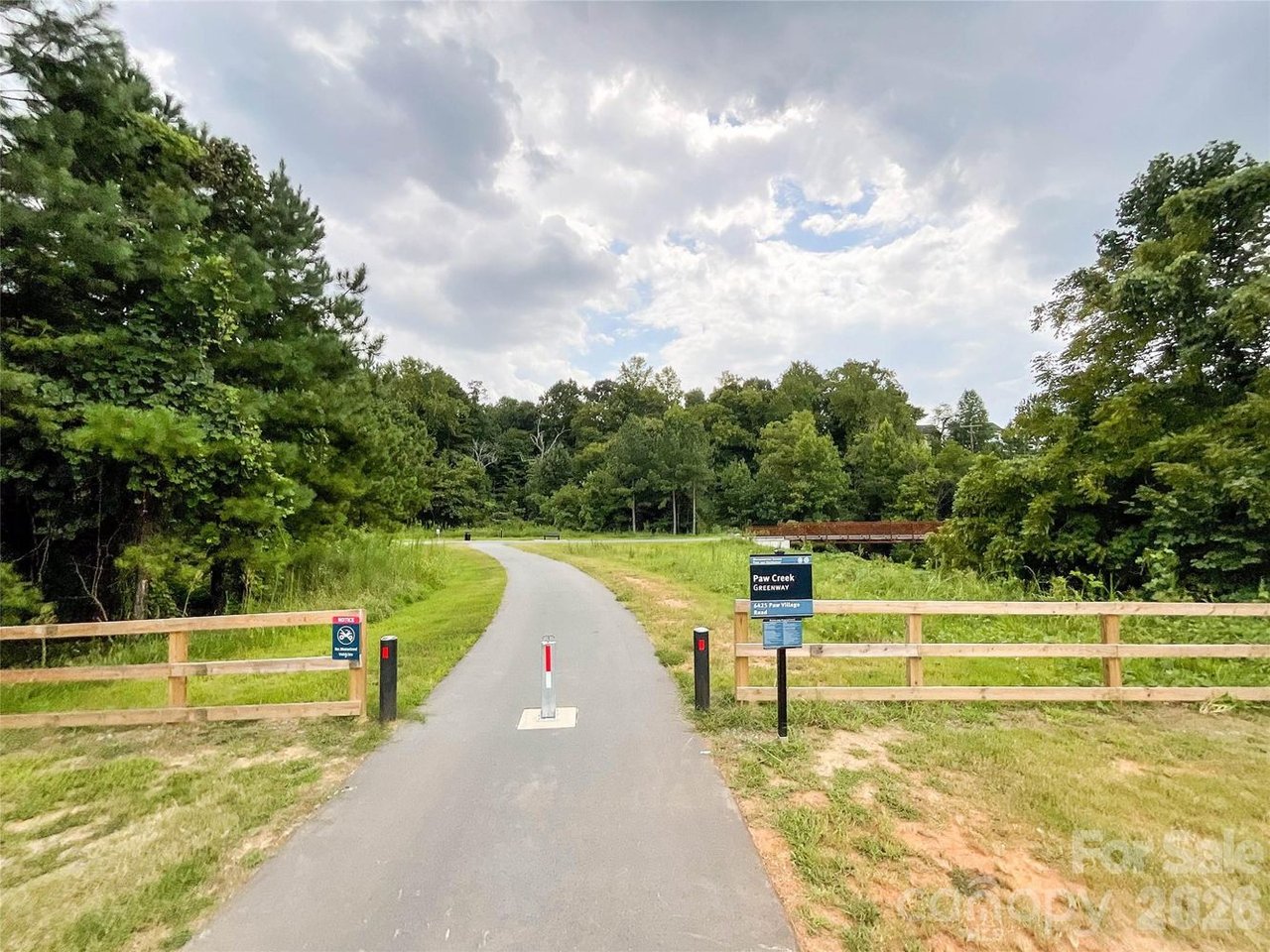 Your Gateway to the Paw Creek Greenway!
