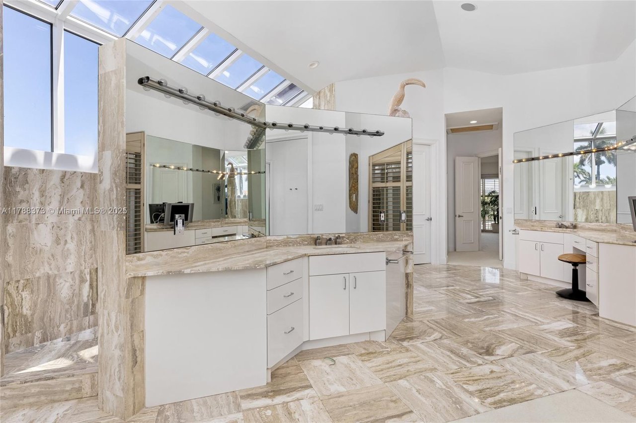 600 Isle Of Palms Dr