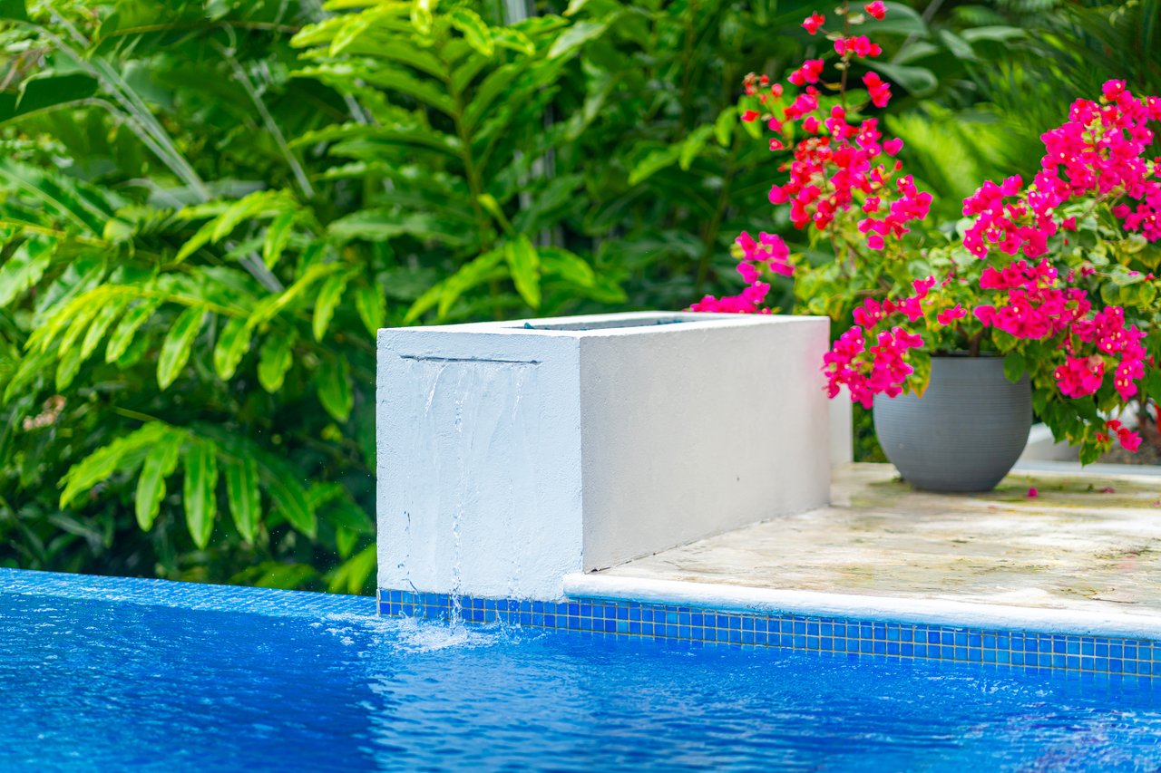 Casa Pacífica, Outstanding Ocean Views on over 3 Acres.  Room to build.