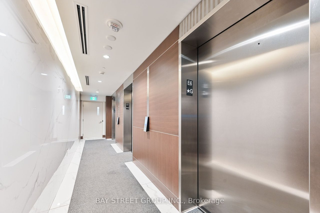 NORTH YORK'S MOST LUXURIOUS PENTHOUSE